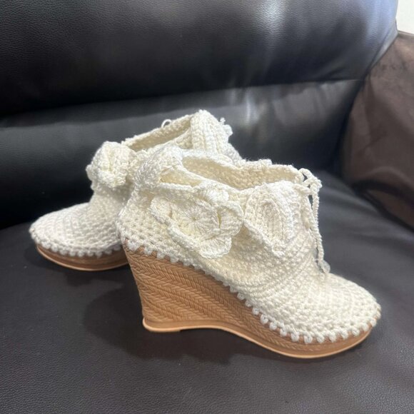 Crocheted Women's Wedges Pumps Size 6 - Picture 2 of 5